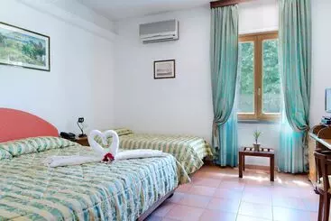 ホテル Ristorante Da Carlos