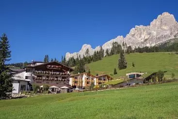 ホテル Moseralm Dolomiti Spa Resort