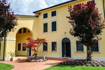 Majatalo Villa Montenero