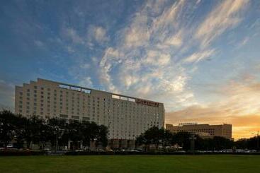 Otel Beijing Continental Grand