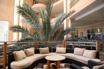 Hotel Eden Star Resort