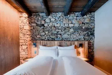 ホテル Les Pardines 1819 Mountain Suites & Spa