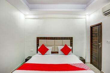 هتل Flagship 75676 New Daffodil Inn