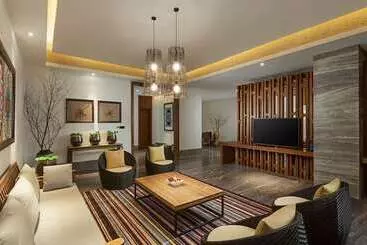 Hotel Ramada by Wyndham Guergou