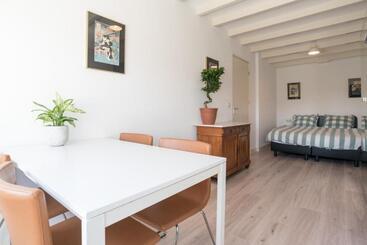 צימר Central Rooftop Terrace Guest Suite