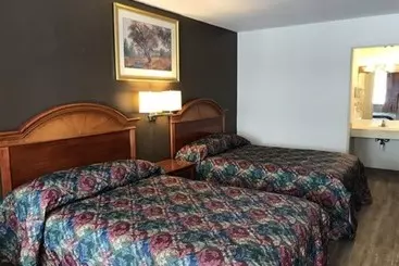 فندق Country Club Inn & Suites