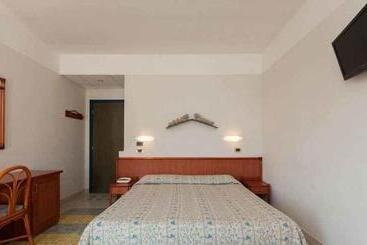 בית מלון כפרי Della Baia