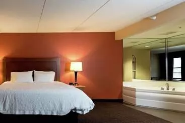 호텔 Hampton Inn Muskegon