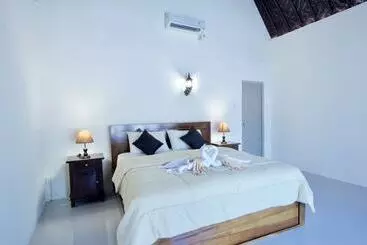 Bed and Breakfast Kubu Artha Bungalow Nusa Penida