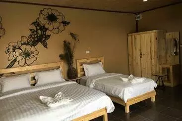 Hotelli Suannamphukradueng &suansook Resort