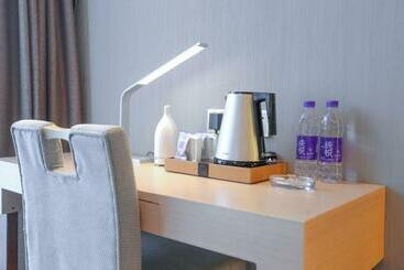 Lavande Hotel Shijiazhuang Zhonghua North Street Zhongchu Plaza Branch