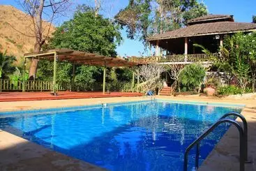 Hotelli The Hub Erawan Resort