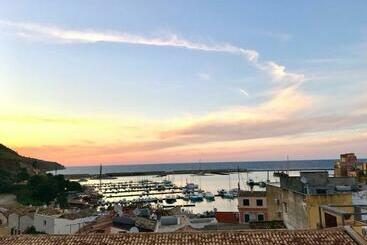 פנסיון Castellammare Smart Rooms