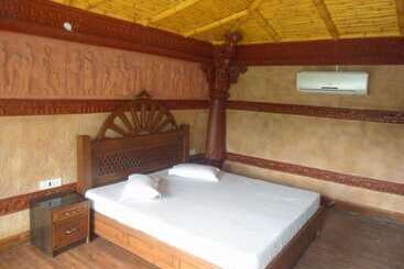 Summit Green Lake Tea Resort & Spa