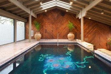 فندق Horseshoe Bay Resort