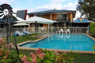 Beachlander Self Contained Holiday Apartments
