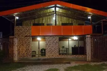 هتل Y Restaurante El Teca