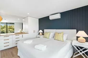 هتل آپارتمان Jacaranda Noosa