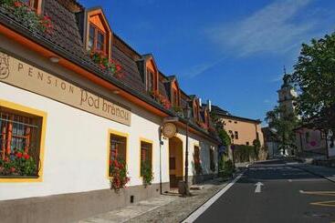 پانسیون Penzión Pod Bránou