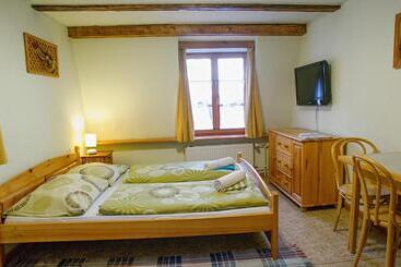 پانسیون Penzión Pod Bránou