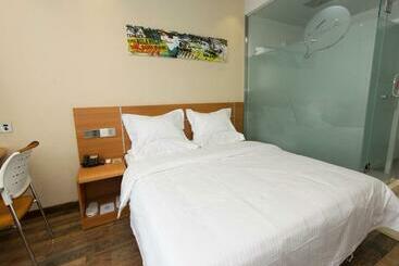 Thank Inn Chain Hotel Henan Kaifeng Lankao County Chengguan Town Government