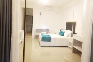 호텔 One World Mirissa