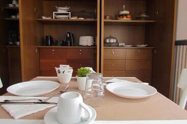 تختخواب و صبحانه Room 56   Le Dimore