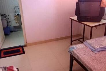 Bed and Breakfast Ahmednagar International Center