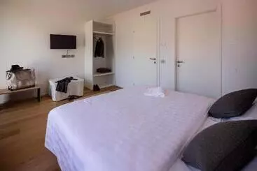 پانسیون La Villa Luxury Guest House