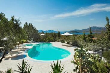 Aparthotel Le Case Di Capriccioli