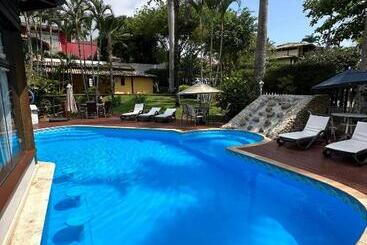 Pensão Pousada Villa Nina