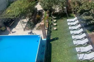 پانسیون Zandarashvili Guest House