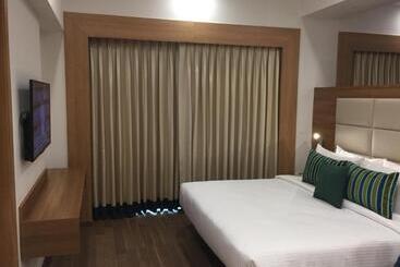 Lemon Tree Hotel, Sector 60, Gurugram