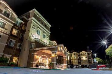 فندق Staybridge Suites Silicon Valley   Milpitas, An Ihg