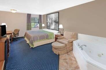 Otel Super 8 By Wyndham Lowell/bentonville/rogers Area