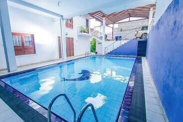 بنسيون Ayansa Villa