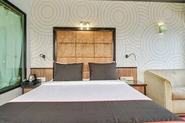 Collection O 38994 Hotel Orion