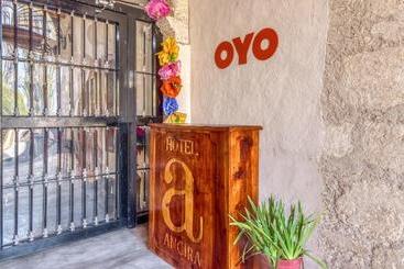 Отель Restaurante Y  Ancira