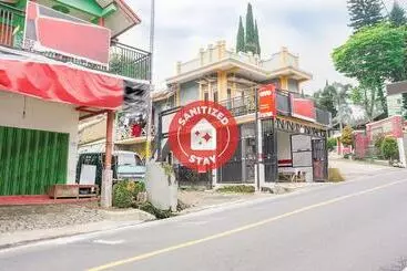 Herberge Cempaka Homestay By Oyo Rooms