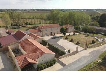 ベッドアンドブレックファースト Le Logis Du Château