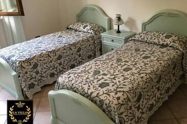 膳宿费 La Villa   Luxury Home