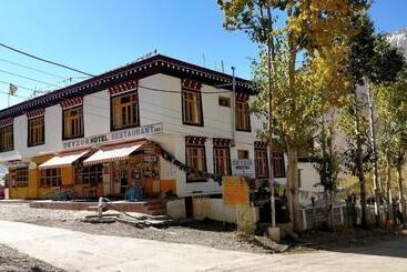 Hotel Deyzor