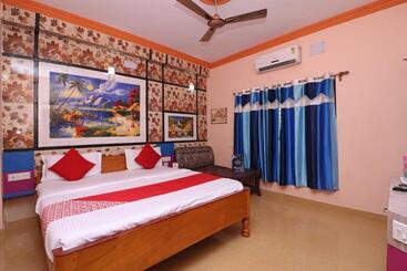 Hotel O Prantika Banquet