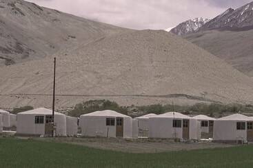 Mökkimajoitus Pangong Sarai