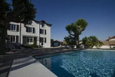 Majatalo Villa La Maternite