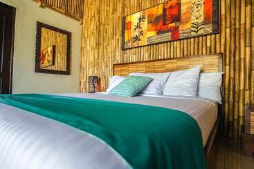 리조트 Nembralanow