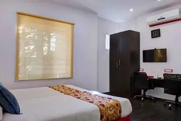 Roo Luxury Boutique Hotel By Oyo Rooms