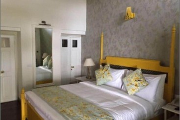 בית מלון כפרי Pine Retreat