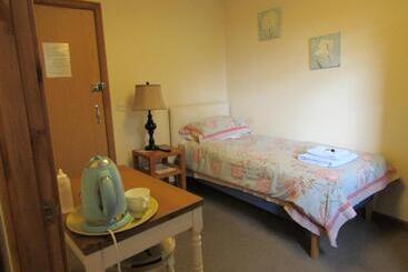 בית מלון כפרי The Crown