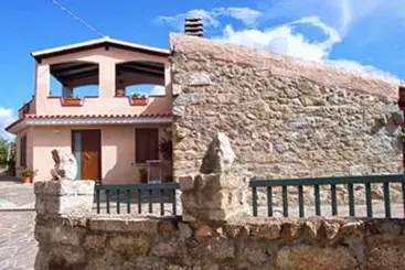 Hotel Rural Agriturismo B&b Domo De Resteblas